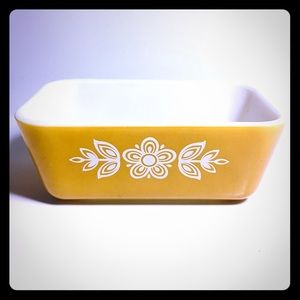Vintage Pyrex Butterfly Gold 502 Fridgie